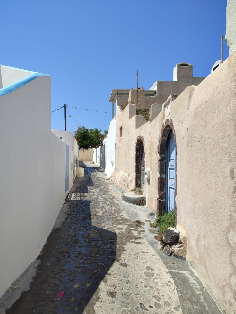 Fira Comfort Rooms Buitenkant foto