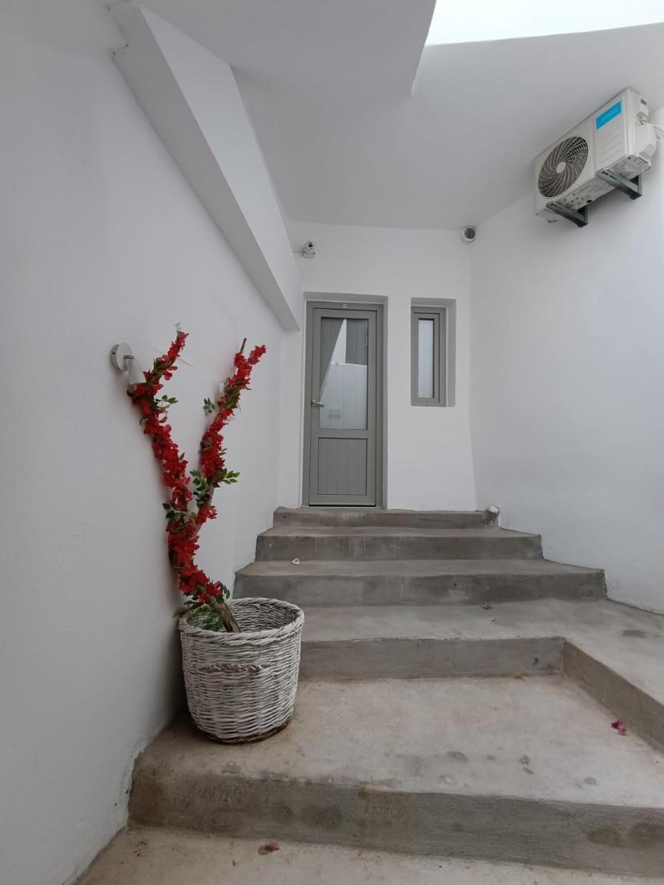 Fira Comfort Rooms Buitenkant foto