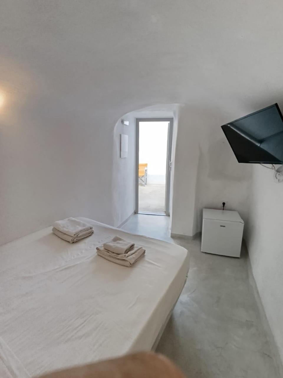 Fira Comfort Rooms Buitenkant foto